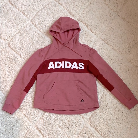 heather red sweatshirt